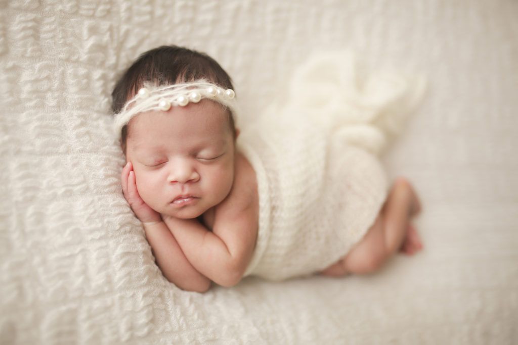 natural newborn photography Raleigh